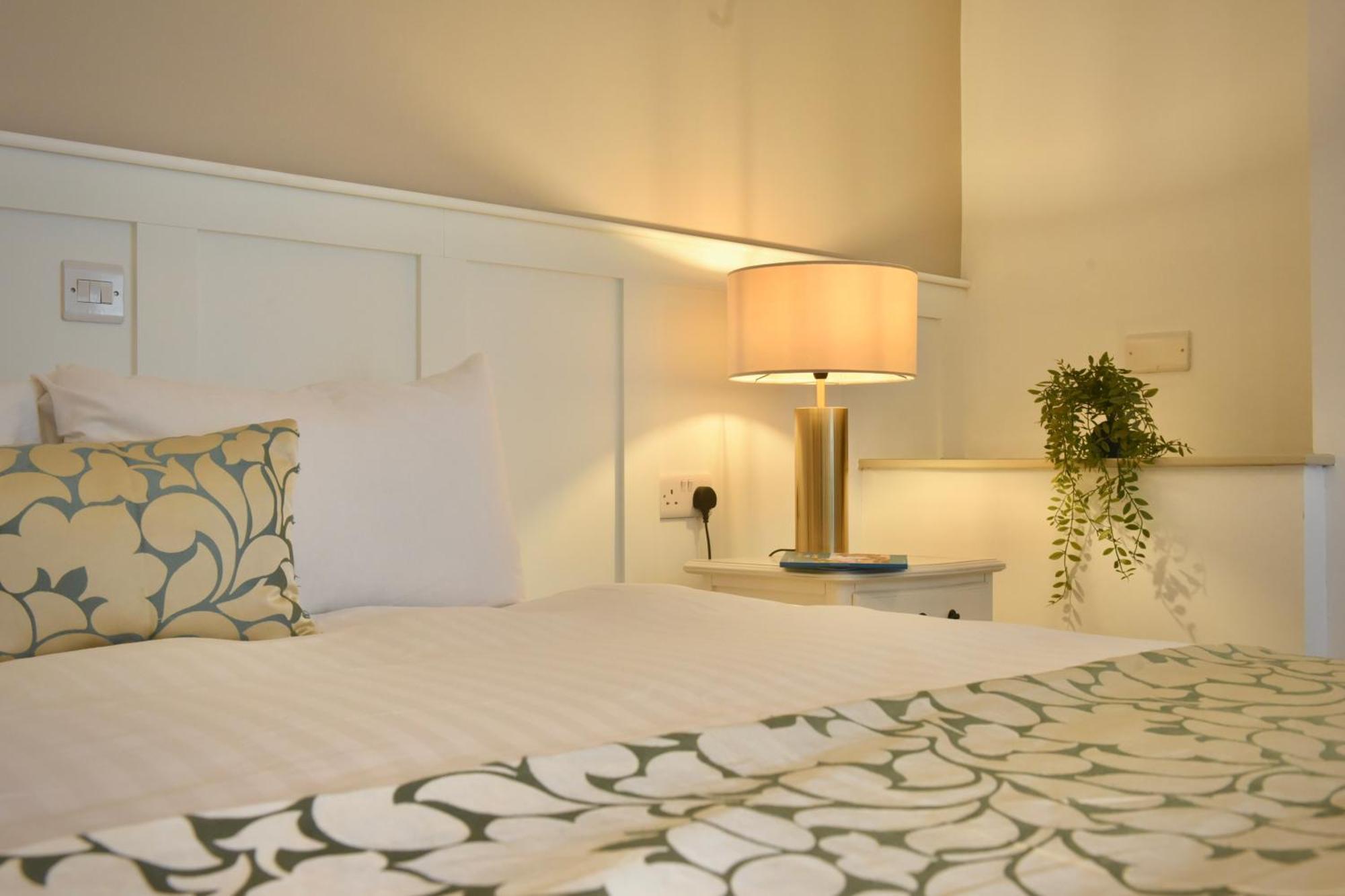 The Lough & Quay Accommodation Town Centre Warrenpoint Zewnętrze zdjęcie